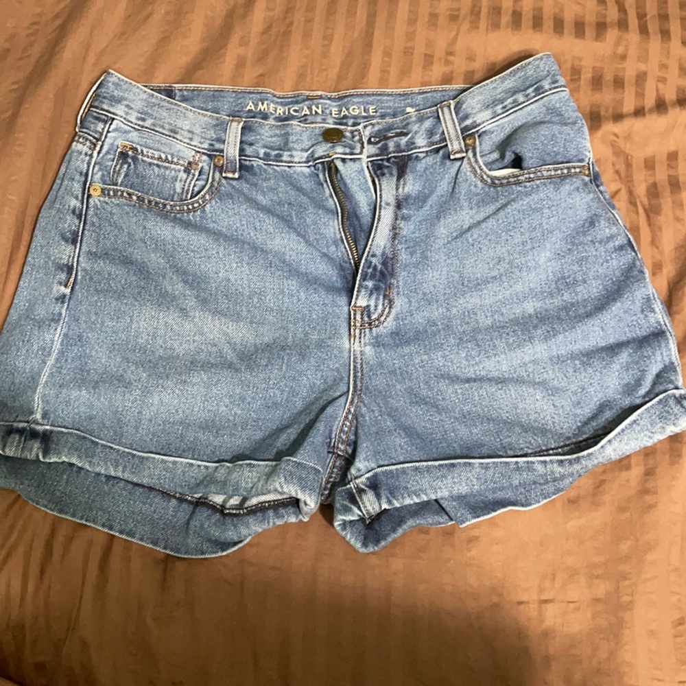 American eagle mom shorts